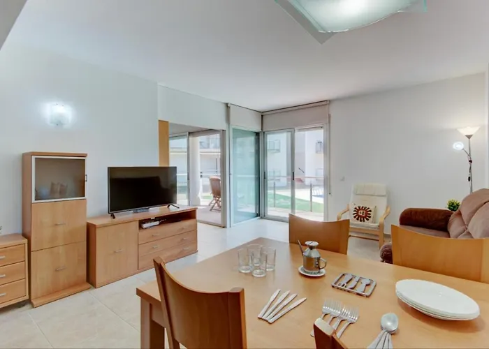 Global Immo 3379 Mestral Bx 8 Apartment